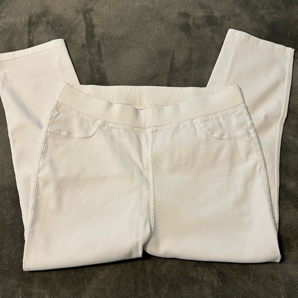 White Capri Jeans